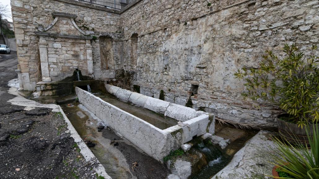 Fontana Vecchia San Buono